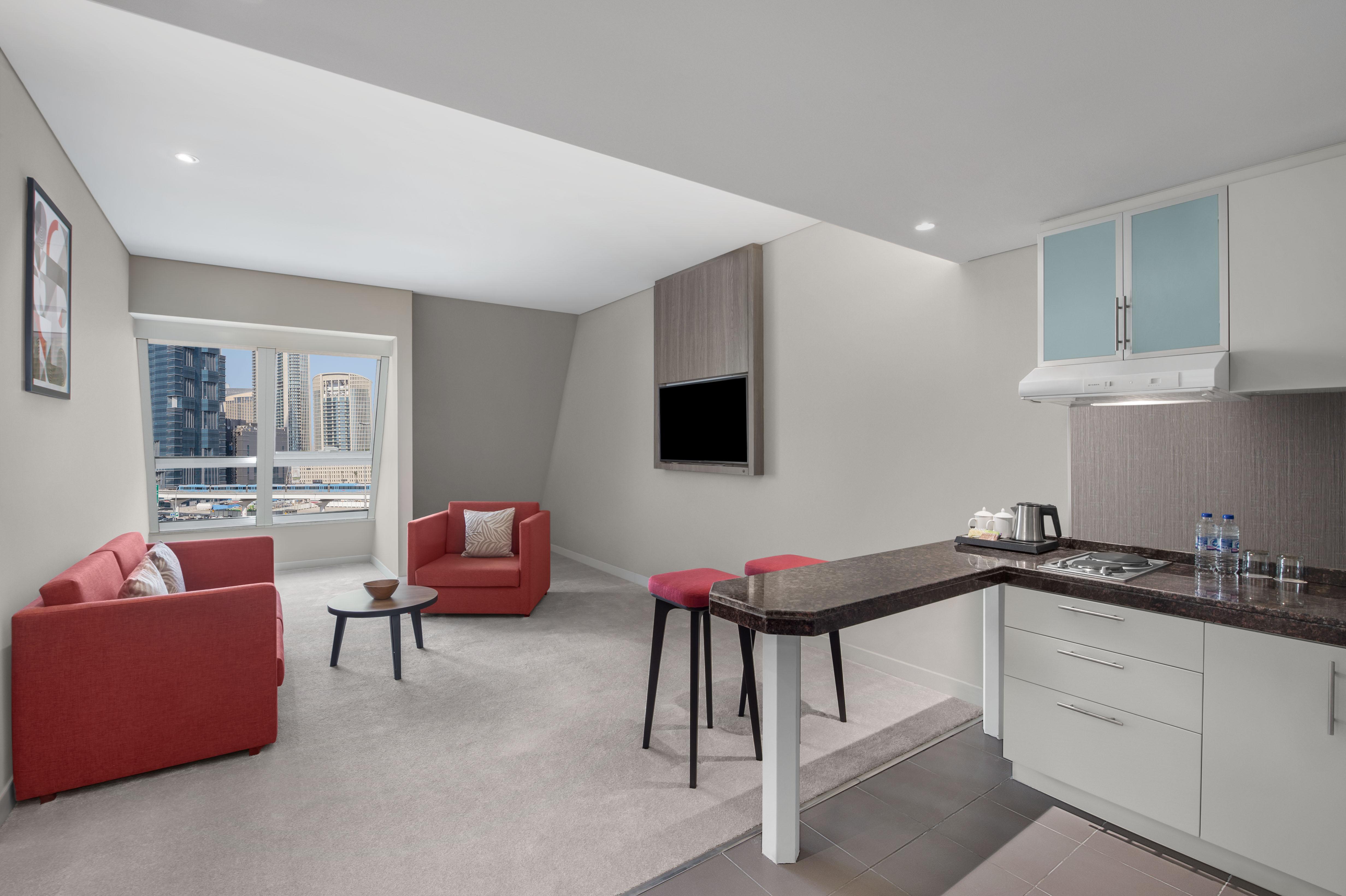 Leva Hotel Mazaya Centre Dubai Bagian luar foto