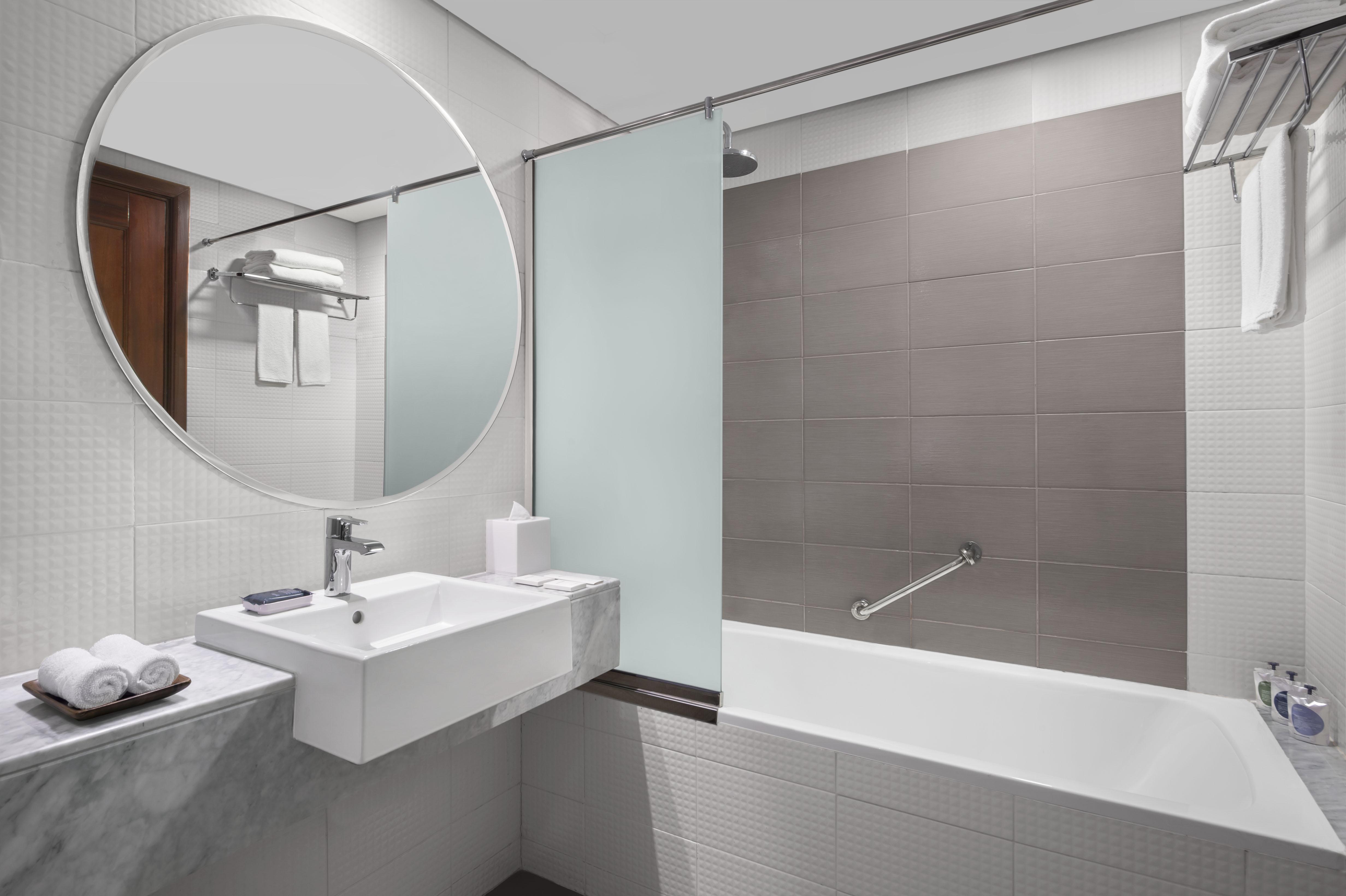 Leva Hotel Mazaya Centre Dubai Bagian luar foto