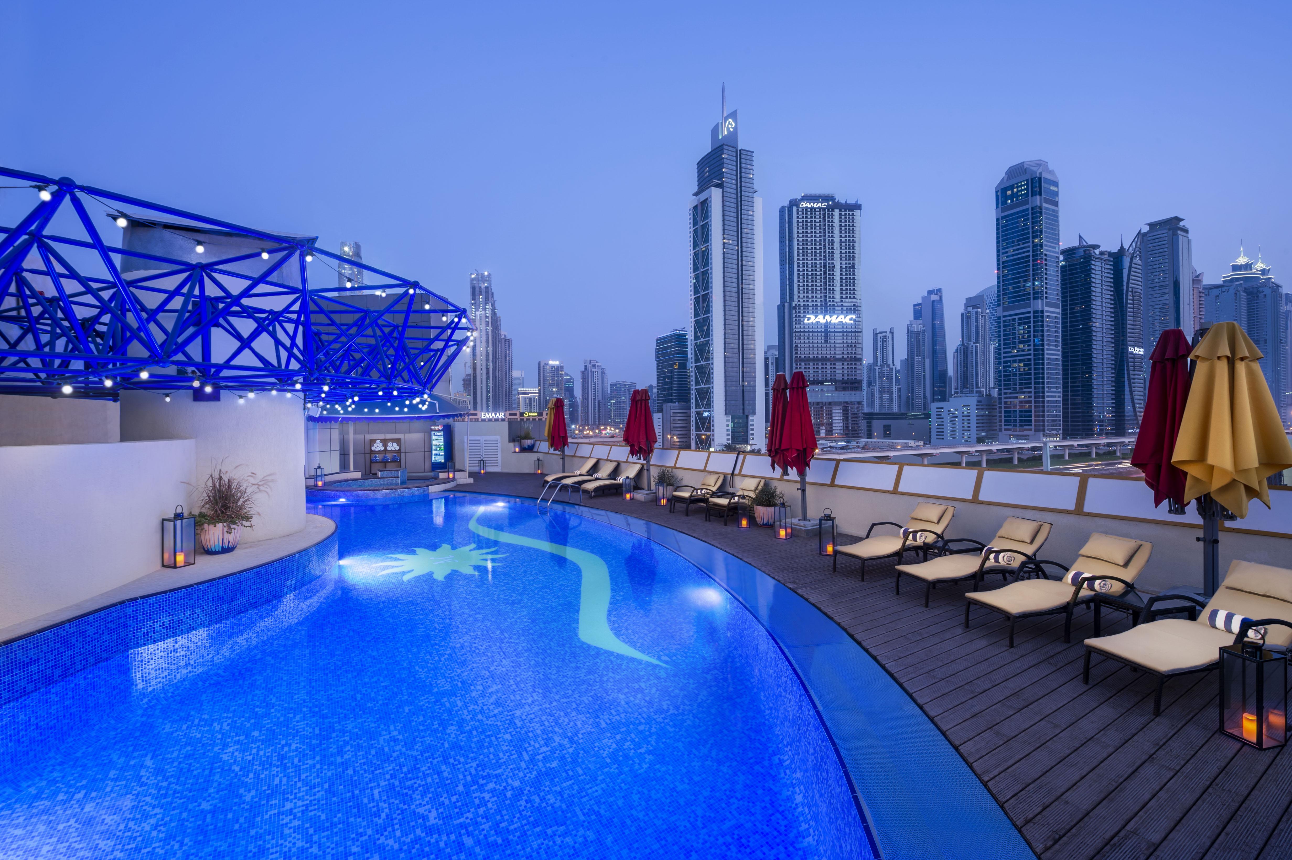 Leva Hotel Mazaya Centre Dubai Bagian luar foto